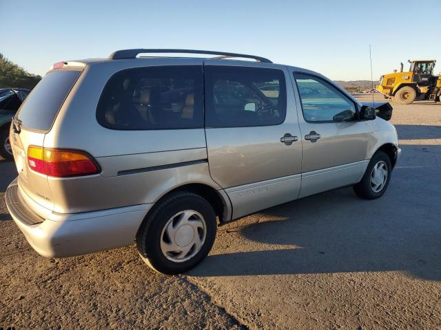 Photo 3 from auction – 2000 TOYOTA SIENNA LE with VIN 4T3ZF13C6YU279558