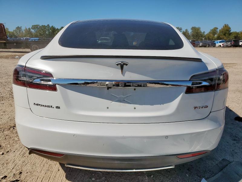 Photo 6 from auction – 2015 TESLA MODEL S P8 with VIN 5YJSA1H48FF090026