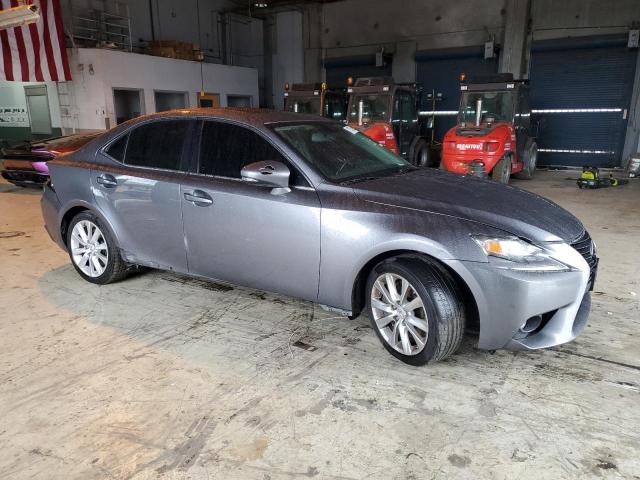 Photo 4 from auction – 2016 LEXUS IS 200T with VIN JTHBA1D21G5011396