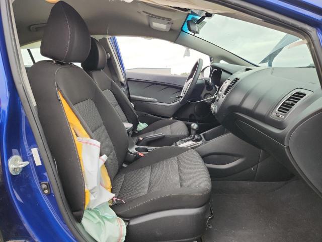 Photo 7 from auction – 2017 KIA FORTE LX with VIN 3KPFK4A74HE079604
