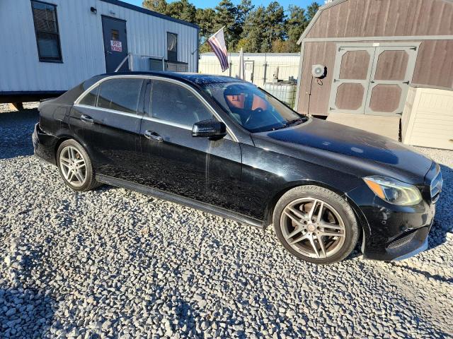 Photo 4 from auction – 2016 MERCEDES-BENZ E with VIN WDDHF6FB9GB248006