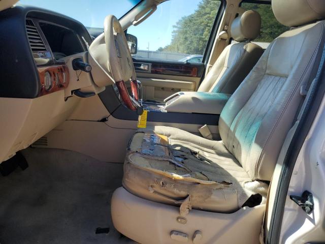 Photo 7 from auction – 2005 LINCOLN NAVIGATOR with VIN 5LMFU27545LJ04954