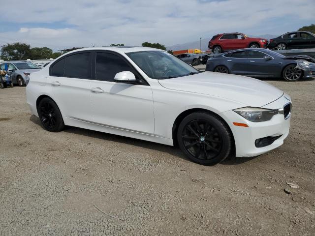 Photo 4 from auction – 2013 BMW 328 with VIN WBA3C1G59DNR45496