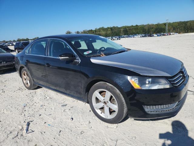 Photo 4 from auction – 2014 VOLKSWAGEN PASSAT SE with VIN 1VWBT7A34EC070069