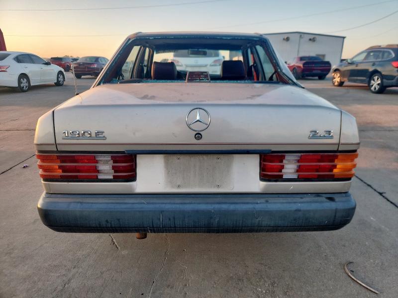 Photo 6 from auction – 1987 MERCEDES-BENZ 190 E 2.3 with VIN WDBDA28D4HF321970