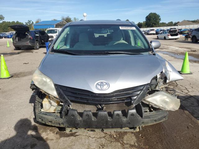 Photo 5 from auction – 2013 TOYOTA SIENNA LE with VIN 5TDKK3DC6DS354293