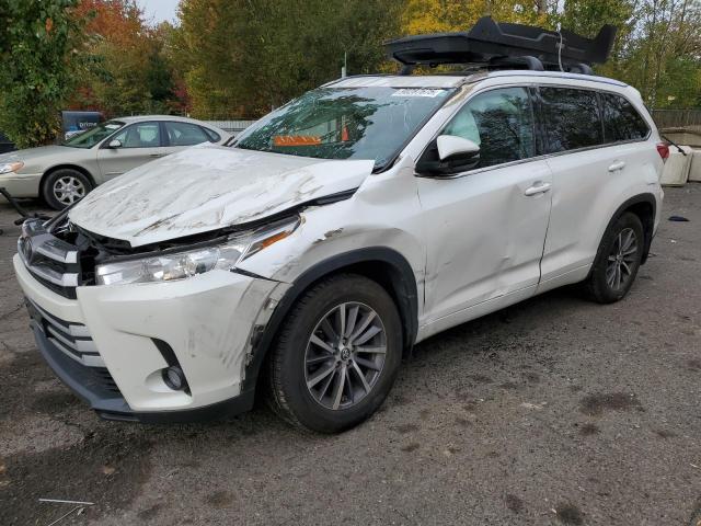 TOYOTA HIGHLANDER 2017 with VIN 5TDJZRFH3HS363753 - Photo from auction