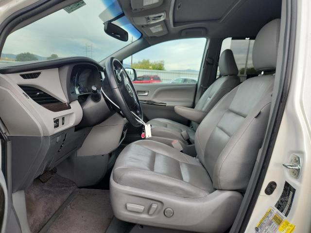 Photo 7 from auction – 2015 TOYOTA SIENNA XLE with VIN 5TDYK3DC6FS576944