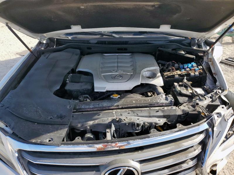 Photo 12 from auction – 2013 LEXUS LX 570 with VIN JTJHY7AX1D4090822