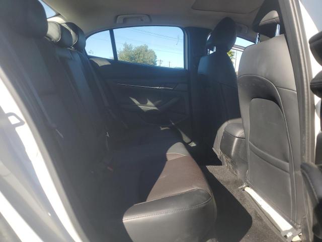 Photo 10 from auction – 2023 MAZDA 3 PREMIUM with VIN 3MZBPBEY1PM376435