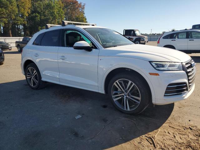 Zdjęcie 4 z aukcji – 2020 AUDI Q5 E PREMI z VIN WA1E2AFY6L2046194