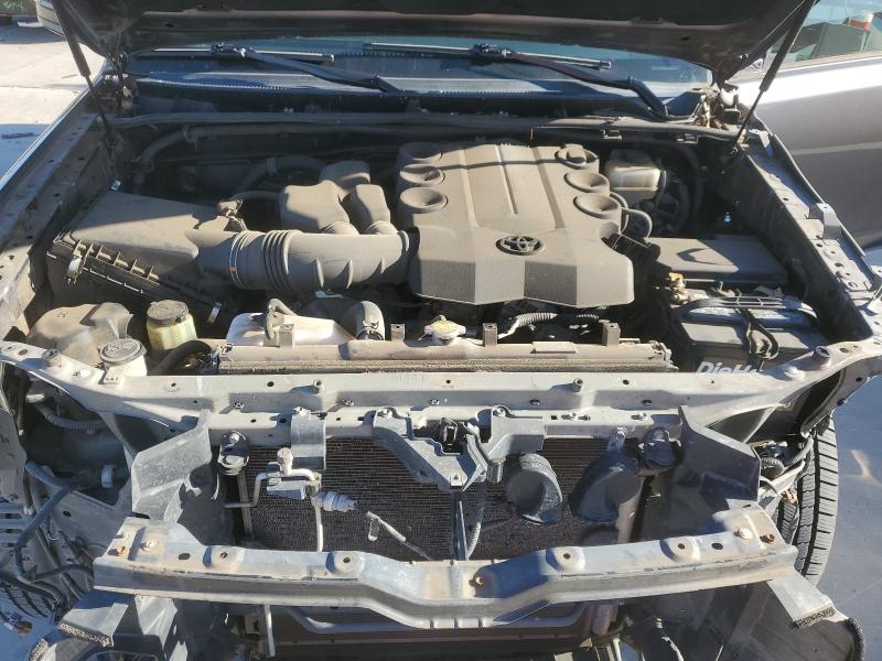 Photo 12 from auction – 2015 TOYOTA 4RUNNER SR with VIN JTEBU5JR5F5270632