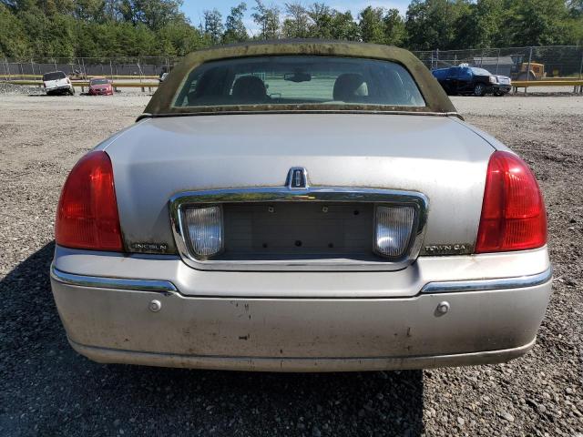 Photo 6 from auction – 2003 LINCOLN TOWN CAR with VIN 1LNHM82W73Y610468