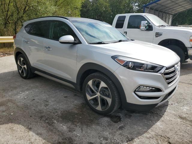 Photo 4 from auction – 2017 HYUNDAI TUCSON LIM with VIN KM8J3CA23HU361395