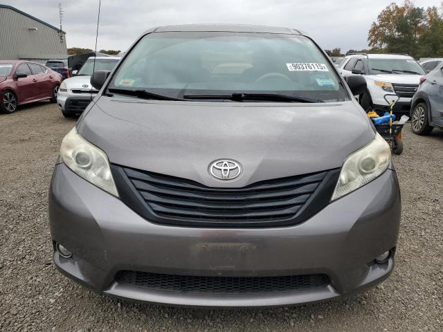 Photo 5 from auction – 2012 TOYOTA SIENNA BAS with VIN 5TDKA3DC2CS013510