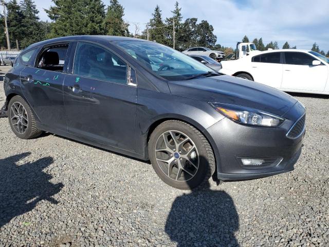 Zdjęcie 4 z aukcji – 2017 FORD FOCUS SEL z VIN 1FADP3M21HL344561
