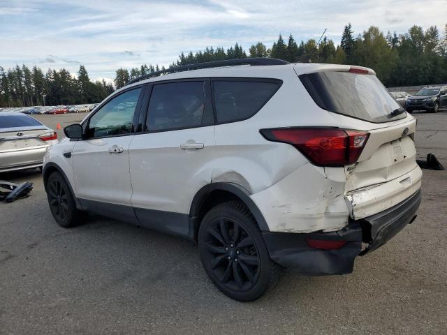 Photo 2 from auction – 2019 FORD ESCAPE SE with VIN 1FMCU9GD2KUC05468