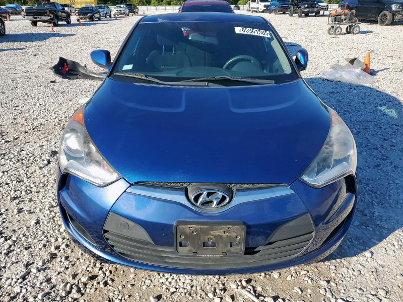 Photo 5 from auction – 2016 HYUNDAI VELOSTER with VIN KMHTC6AD5GU301130
