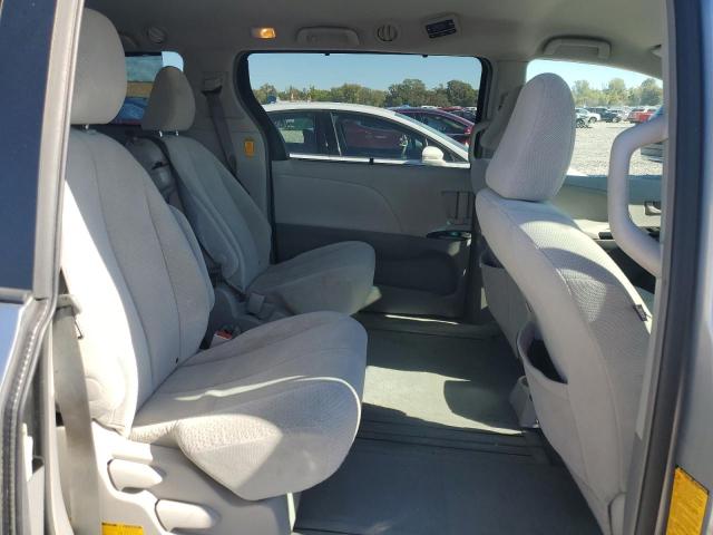 Photo 11 from auction – 2014 TOYOTA SIENNA LE with VIN 5TDKK3DC0ES513777