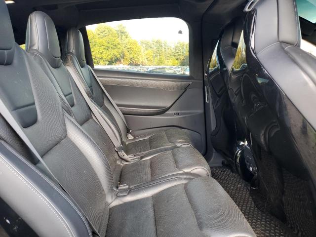 Photo 11 from auction – 2016 TESLA MODEL X with VIN 5YJXCAE43GF006717