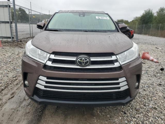 Фото 5 с аукциона – 2017 TOYOTA HIGHLANDER с VIN 5TDJZRFH8HS412753