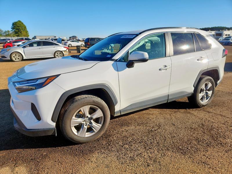 TOYOTA RAV4 XLE 2023 with VIN 2T3W1RFV2PW286941 - Photo from auction