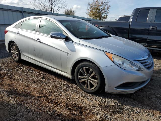 Photo 4 from auction – 2014 HYUNDAI SONATA with VIN 5NPEB4AC2EH823698