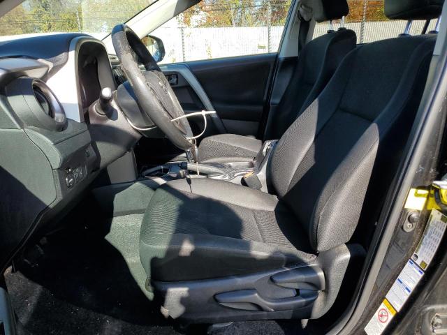 Photo 7 from auction – 2018 TOYOTA RAV4 LE with VIN 2T3BFREV0JW716281
