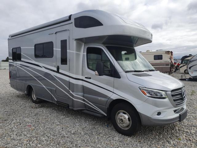 WINNEBAGO VIEW CLASS C MOTORHO 2020 with VIN WDAPF4CD9KN065439 - Photo from auction