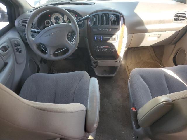 Photo 8 from auction – 2002 CHRYSLER TOWN & CNT with VIN 2C4GP44312R662006