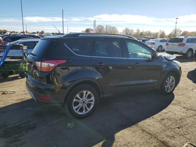 Photo 3 from auction – 2017 FORD ESCAPE SE with VIN 1FMCU0GD7HUF05186
