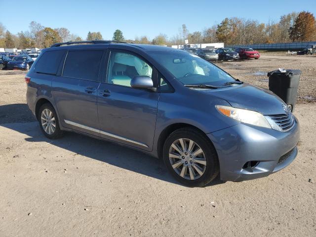Photo 4 from auction – 2015 TOYOTA SIENNA LE with VIN 5TDJK3DC5FS127787
