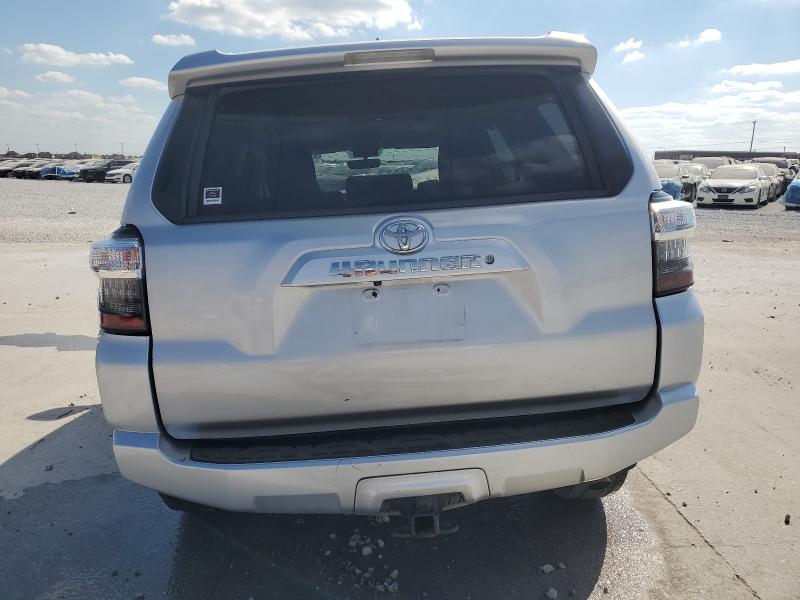 Photo 6 from auction – 2018 TOYOTA 4RUNNER SR with VIN JTEZU5JR7J5173908