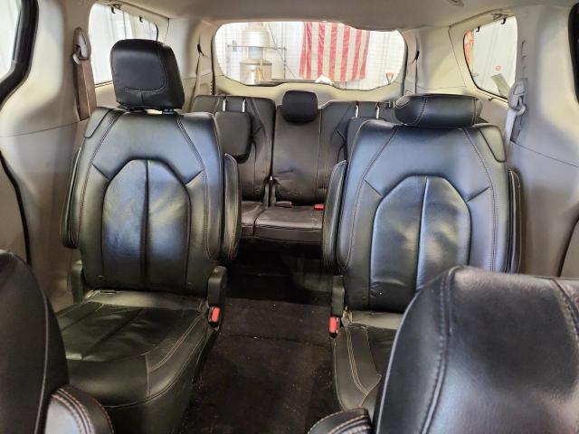 Photo 10 from auction – 2018 CHRYSLER PACIFICA T with VIN 2C4RC1BG3JR128237
