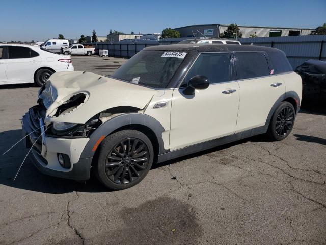 MINI COOPER CLU 2016 with VIN WMWLN5C56G2B28048 - Photo from auction