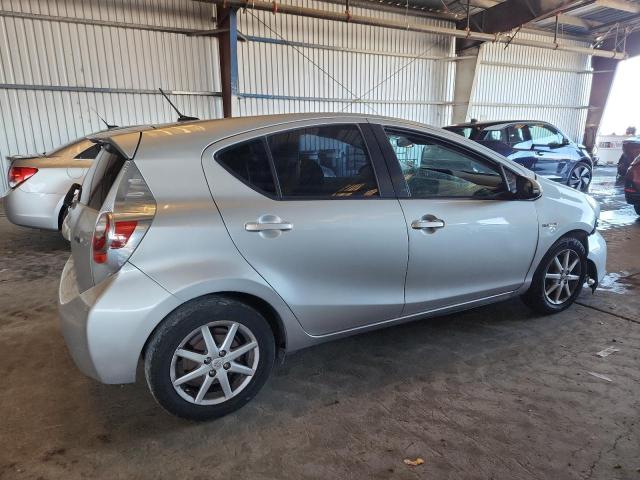 Photo 3 from auction – 2012 TOYOTA PRIUS C with VIN JTDKDTB31C1516033