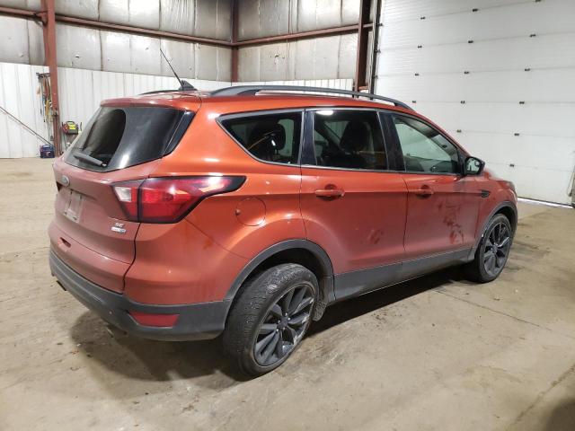 Photo 3 from auction – 2019 FORD ESCAPE SE with VIN 1FMCU9GD6KUC33905