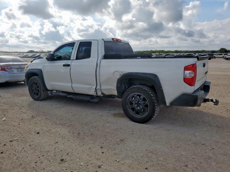 Photo 2 from auction – 2015 TOYOTA TUNDRA DOU with VIN 5TFRM5F14FX092044
