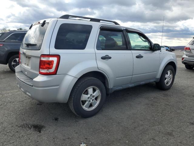 Photo 3 from auction – 2010 FORD ESCAPE XLT with VIN 1FMCU9D78AKC75517
