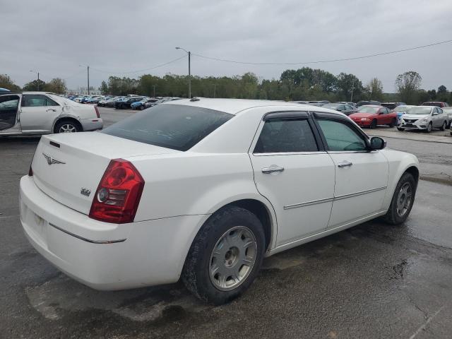 Photo 3 from auction – 2010 CHRYSLER 300 TOURIN with VIN 2C3CA5CV5AH293944
