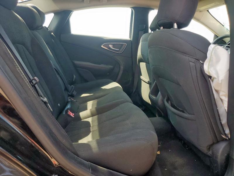 Photo 10 from auction – 2016 CHRYSLER 200 LIMITE with VIN 1C3CCCAB7GN160688