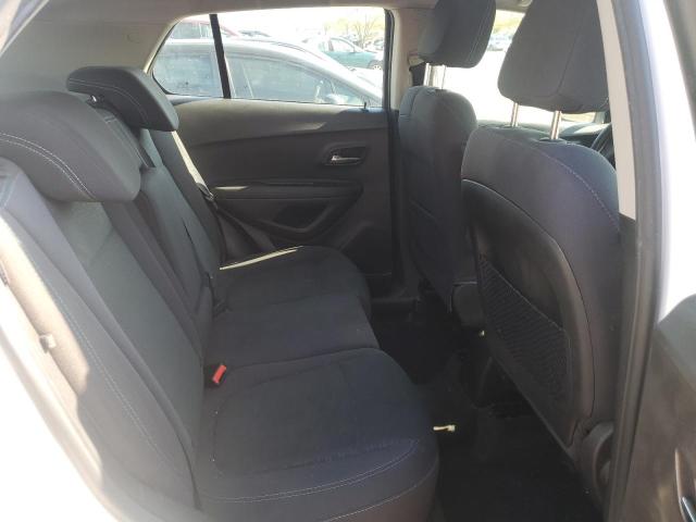 Photo 11 from auction – 2015 CHEVROLET TRAX LS with VIN 3GNCJKSBXFL255214