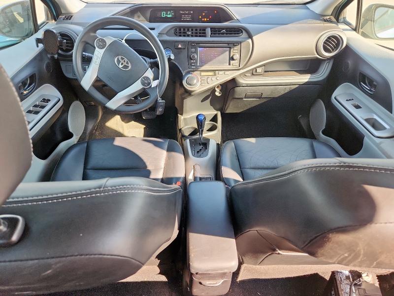 Photo 8 from auction – 2012 TOYOTA PRIUS C with VIN JTDKDTB30C1012041