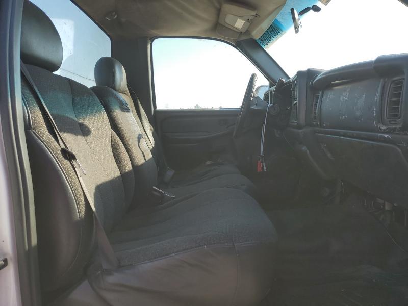 Photo 10 from auction – 2000 CHEVROLET SILVERADO with VIN 1GCEC14W6YE277882