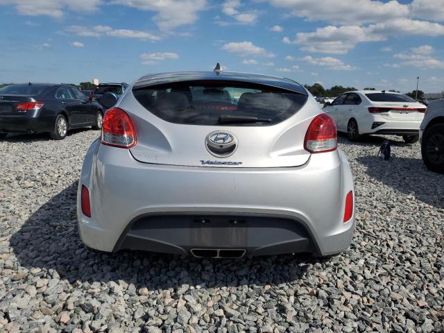 Foto 6 de la subasta – 2016 HYUNDAI VELOSTER con VIN KMHTC6AD3GU279936