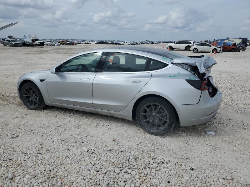 Photo 2 from auction – 2018 TESLA MODEL 3 with VIN 5YJ3E1EB8JF054423