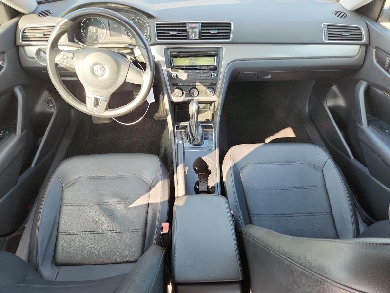 Photo 8 from auction – 2015 VOLKSWAGEN PASSAT S with VIN 1VWAT7A32FC010837