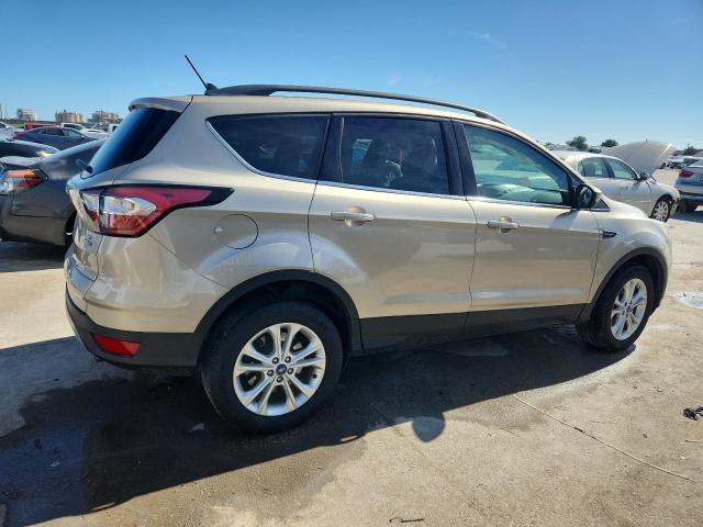 Photo 3 from auction – 2018 FORD ESCAPE SE with VIN 1FMCU9GD0JUB55331
