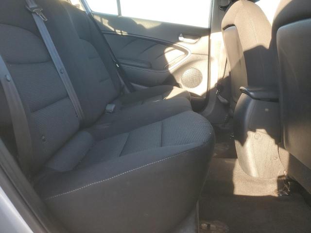 Photo 10 from auction – 2017 KIA FORTE LX with VIN 3KPFK4A72HE037108