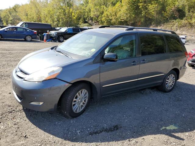 TOYOTA SIENNA 2010 with VIN 5TDDK4CC0AS033362 - Photo from auction